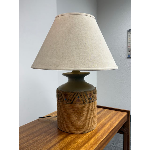 Tribal Mid 20th Century Rustic Textured Rope Table Lamp For Sale - Image 3 of 12