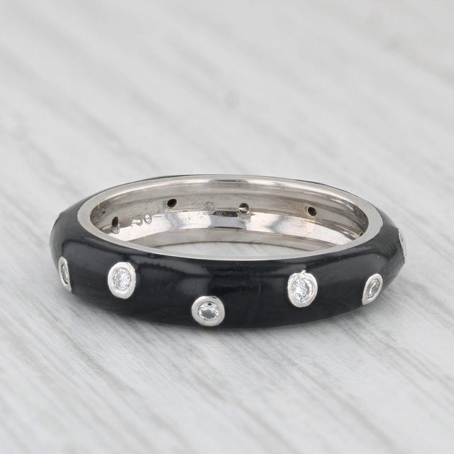 Hidalgo 0.18ctw Diamond Black Enamel Ring 18k White Gold Stackable Ring Size 6.5 For Sale - Image 4 of 8