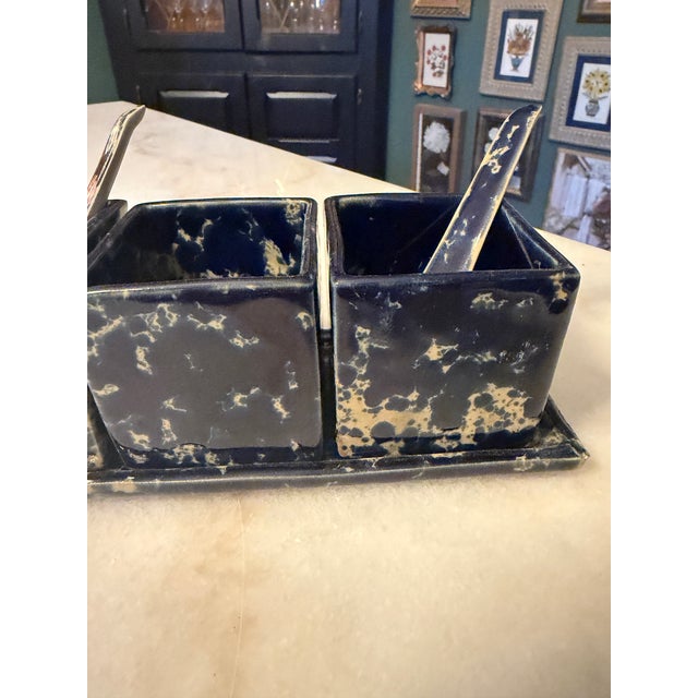 1960s Mid-Century Modern Bennington Potters Blue Agate Square Condiment Set by David Gil For Sale - Image 6 of 12