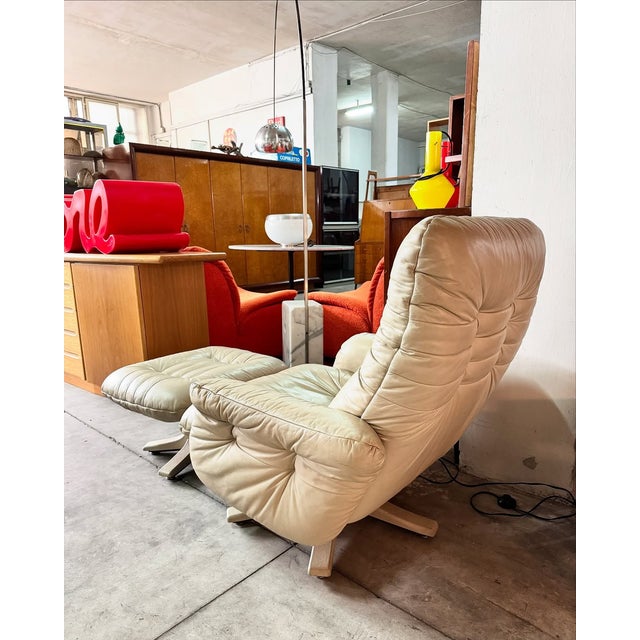 Leather Armchairs and Ottoman from Stega, 1990s, Set of 3 For Sale - Image 4 of 7