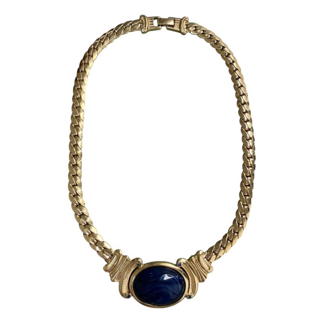 Vintage Trifari Necklace With Faux Lapis Cabachon For Sale