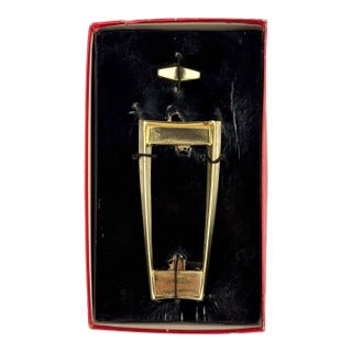 Mid-Century Atomic Ranch Brass Door Knocker by Yale – Old/New Stock For Sale