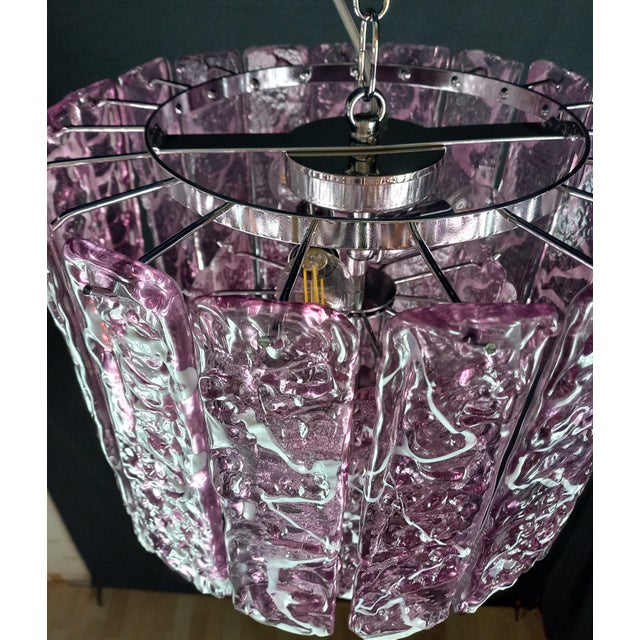 1990s Vintage Murano Chandelier Murrina in Murano Glass, Hammered Strips, Amethyst Crystal with White Core, Venice, Italy, 1990s For Sale - Image 5 of 8