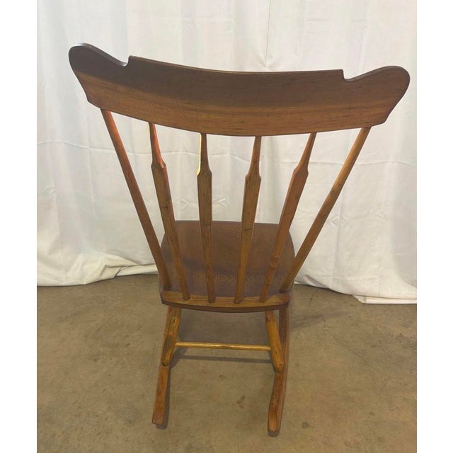 American Antique Mid-19th Century Arrow Back Windsor Style Nursing Rocking Chair For Sale - Image 3 of 7