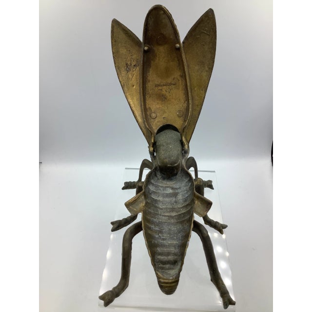 A deco era made in Italy brass fly ashtray with very beautiful and intricate patterned wings. It has the original patina...