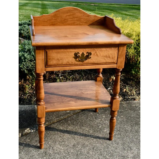 Heywood Wakefield Maple Table Vintage Americana 1 Drawer Side Nightstand Gallery For Sale In Philadelphia - Image 6 of 13