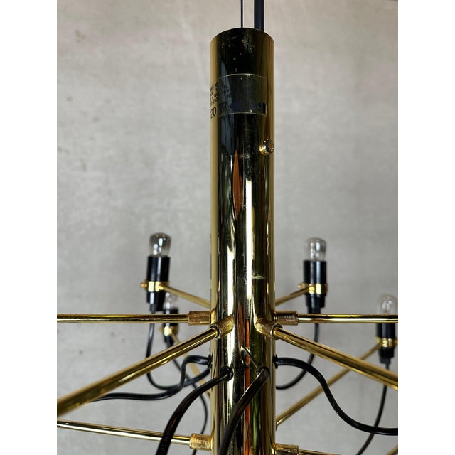 Flos Gold 2097/30 Chandelier by Gino Sarfatti for Flos For Sale - Image 4 of 13