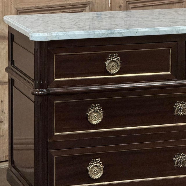 French Louis XVI Mahogany Carrara Marble Top Commode For Sale In Dallas - Image 6 of 17
