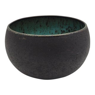 Studio Pottery Bowl by Artist Jocelyn Keer For Sale