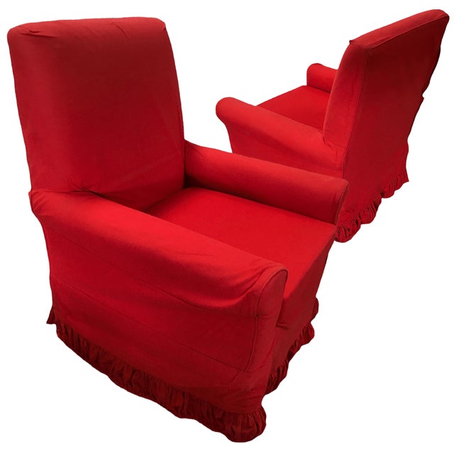 American Late 20th Century White Muslin Lounge Armchair with Red Cover and Skirt For Sale - Image 3 of 12