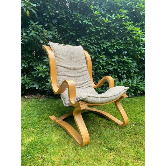 Absolute magnificent piece! Probably Scandinavian design, Similar to Alvar Aalto and Marcel Breuer. The piece features a...