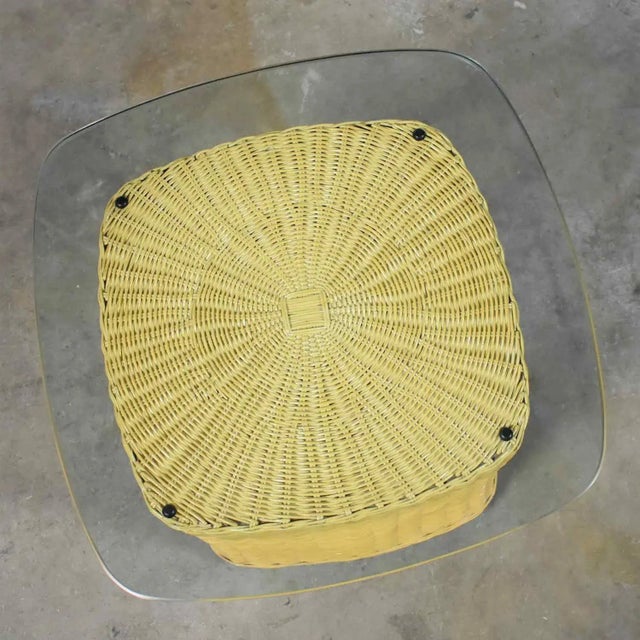 Late 20th Century Modern Coastal or Island Style Side Table Rattan Wicker With Thick Glass Top For Sale - Image 5 of 13