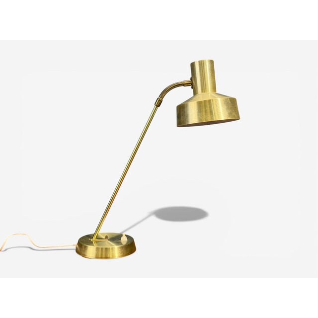 Ewå Värnamo, Adjustable Desk Lamp, Brass, Metal, Sweden, 1980s For Sale - Image 4 of 8