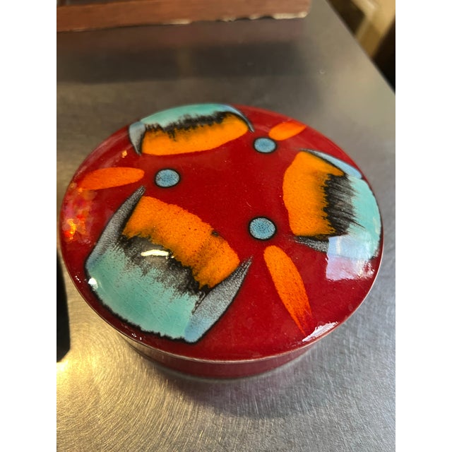 Ceramic 1970s Colorful Red Abstract Ceramic Bowl With Lid For Sale - Image 7 of 7