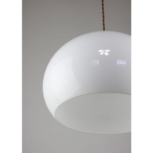 White Jolly Pendant Lamp by Luigi Massoni for Guzzini, 1970s For Sale - Image 6 of 15