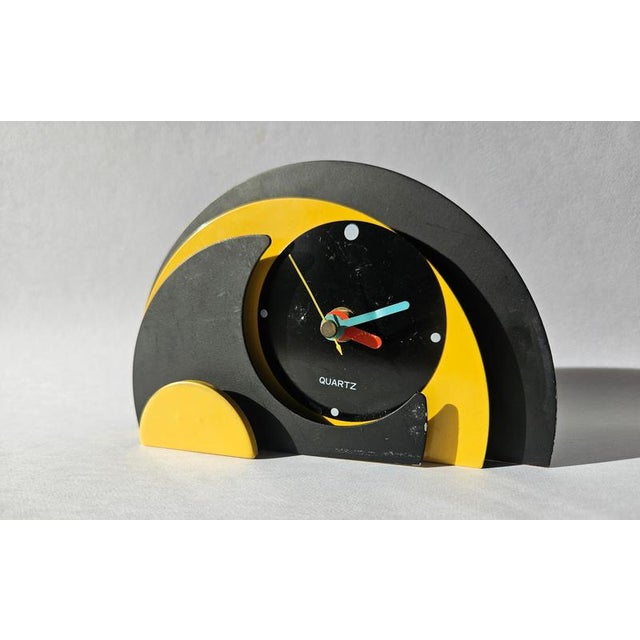 1970s Mid-Century Table or Desk Clock, 1970s For Sale - Image 5 of 14