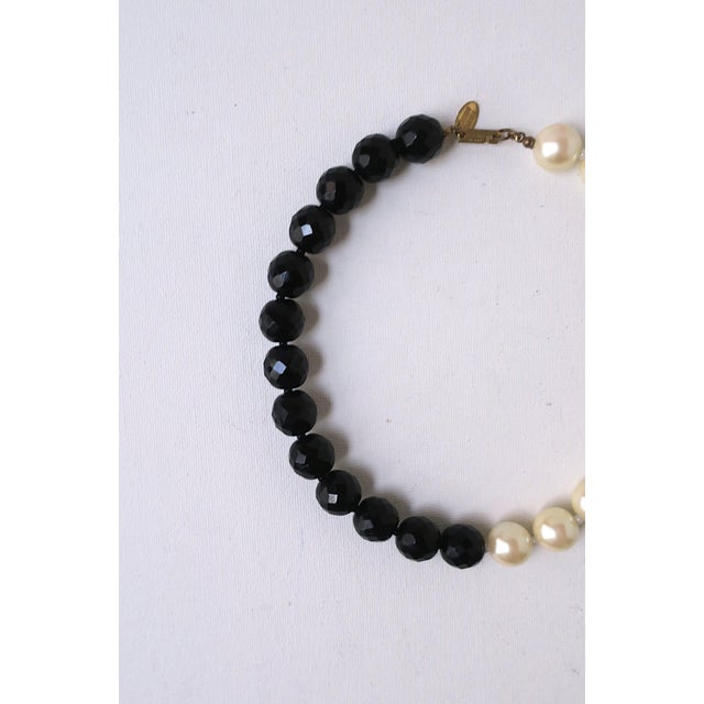 Black and White Faux-Pearl Bead Collar Necklace by Miriam Haskell, Circa 1970s For Sale - Image 13 of 16
