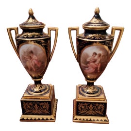 Example of KPM Porcelain Urns