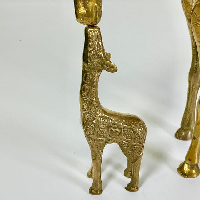 1960s Vintage Hollywood Regency Boho Chic Brass Giraffe With Calf Sculpture - Set of 2 For Sale - Image 15 of 15