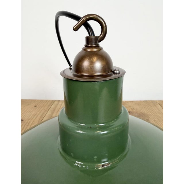 Industrial British Green Enamel Factory Pendant Lamp, 1960s For Sale - Image 12 of 17