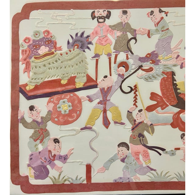 Large, Chinese Wall Hanging, Mixed Media, Depicting a Dragon Boat With Many Figures Celebrating an Event, 20th Century For Sale - Image 9 of 12