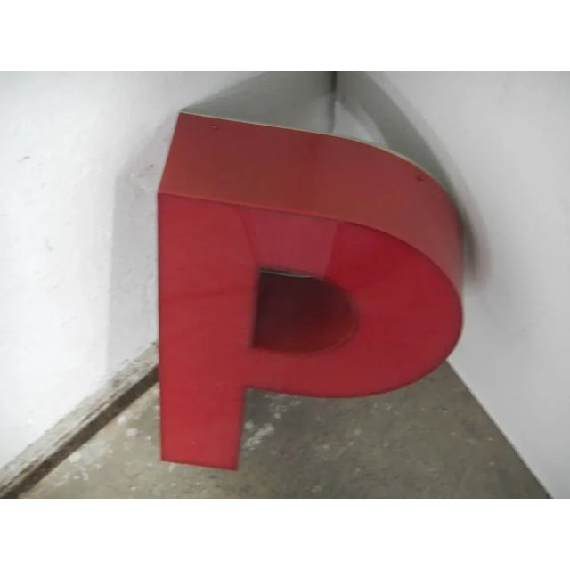 Letter P in Red Plastic, 1970s, in Good conditions. Designed 1970 to 1979