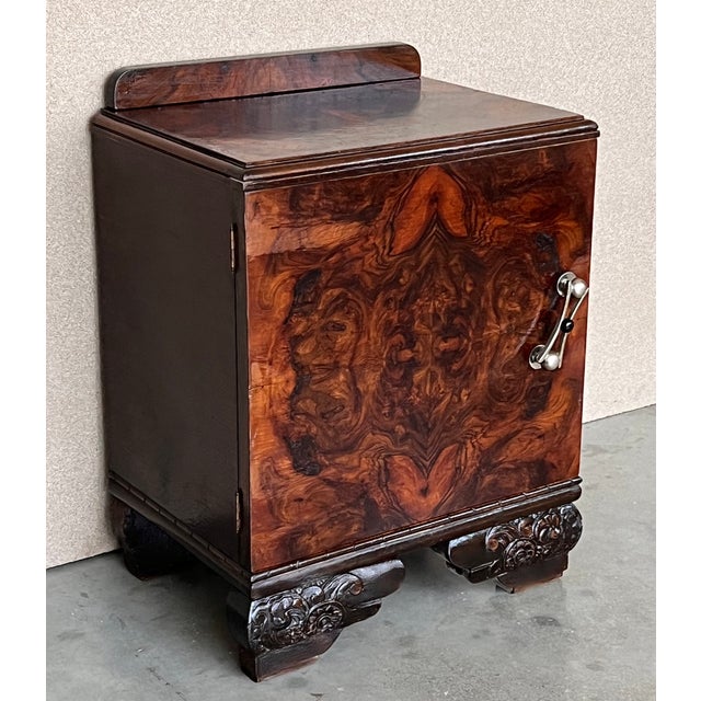 1950s Pair of Art Deco Side Cabinets or Nightstands With Ebonized Base For Sale - Image 5 of 10