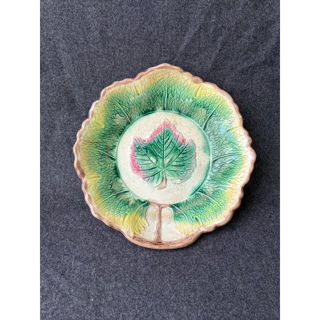 Antique Majolica Leaf Bowl For Sale In New York - Image 6 of 15