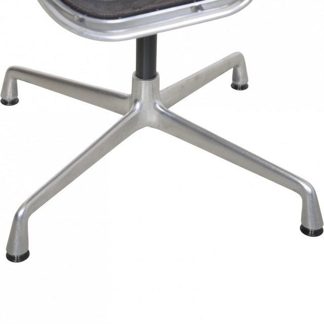Black EA-108 Chair in Black Mesh and Aluminium by Charles Eames, 2000s For Sale - Image 8 of 17