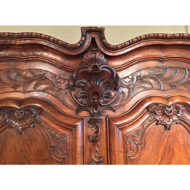 18th Century French Louis XV Carved Walnut Armoire From Lyon For Sale In Dallas - Image 6 of 13