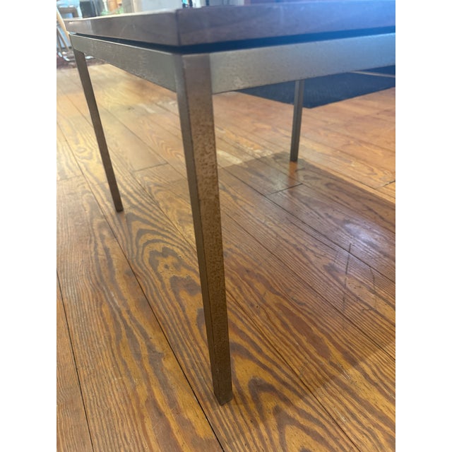Brown 1950s Mid-Century Modern Knoll Side Table W/Formica Top & Chrome Legs For Sale - Image 8 of 11
