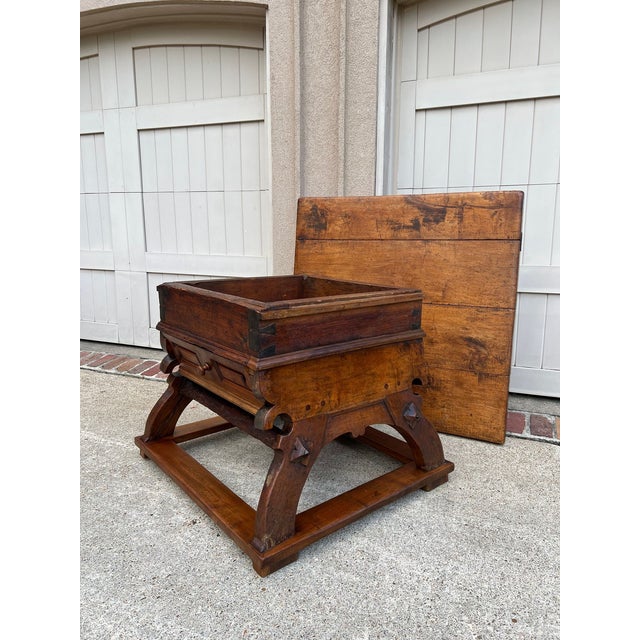 Antique French Butcher Block Baker’s Table Pétrin Farmhouse Kitchen Island C1790 For Sale In Dallas - Image 6 of 18
