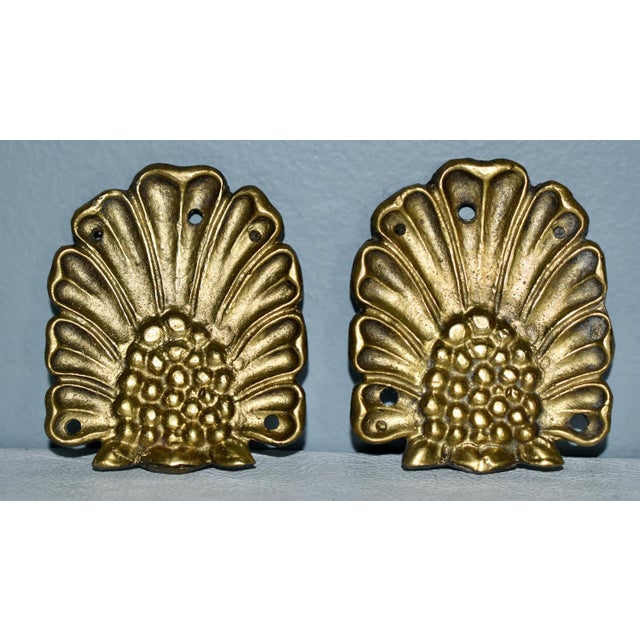 Vintage Pair of Brass Shell Motif Ormolu For Sale In Philadelphia - Image 6 of 9