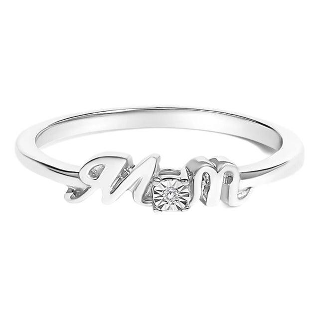 .925 Sterling Silver Diamond Accent "MOM" Ring (J-K Color, I2-I3 Clarity) - Ring Size 7 For Sale