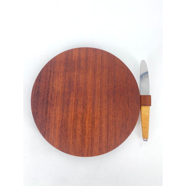 Mid-Century Modern Mid-Century Teak Cutting Board with Integrated Knife by Carl Auböck for Auböck Werkstätten, Austria, 1950s, Set of 2 For Sale - Image 3 of 11