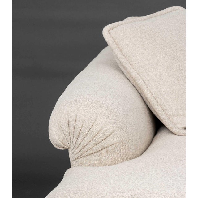 Textile Modern Beige Textured Fabric Upholstered Chaise Longue For Sale - Image 7 of 8