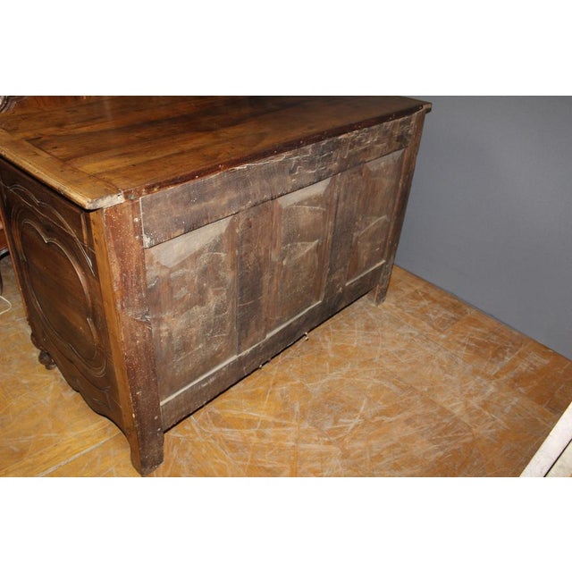 18th Century Provencal Crossbow Commode in Walnut For Sale - Image 5 of 14