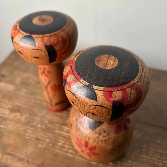 1950s Vintage Japanese Kokeshi Figurines, 1950s, Set of 2 For Sale - Image 5 of 9