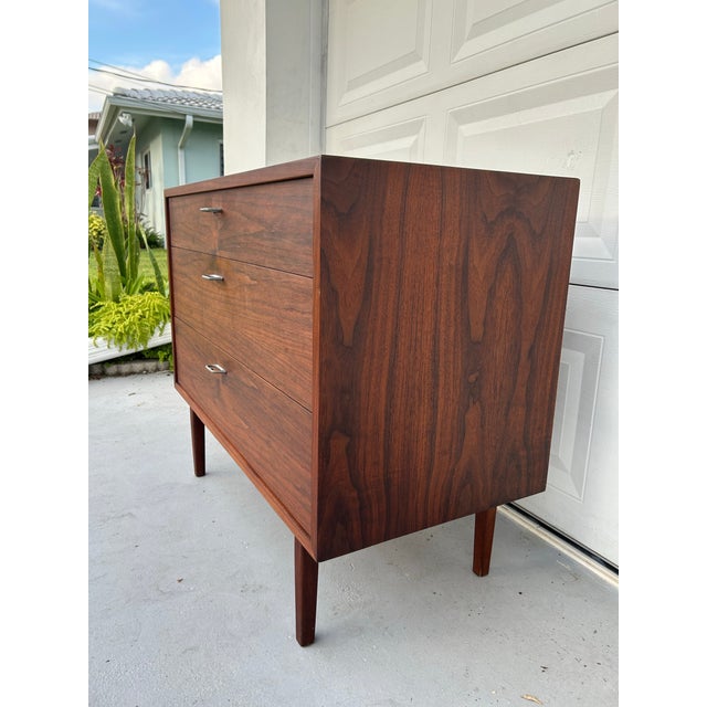 Mid-Century Modern Vintage Founders Jack Cartwright Oiled Walnut 3 Drawer Chest, Attributed For Sale - Image 3 of 12