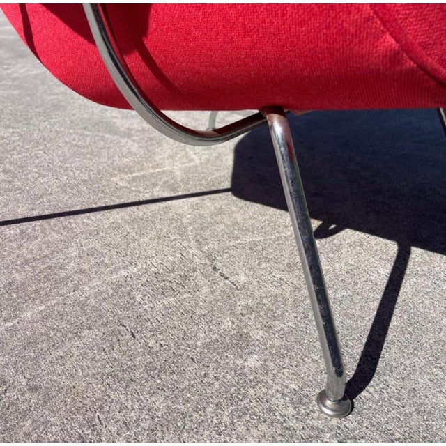 Red Eero Saarinen Womb Chair by Knoll For Sale - Image 8 of 9