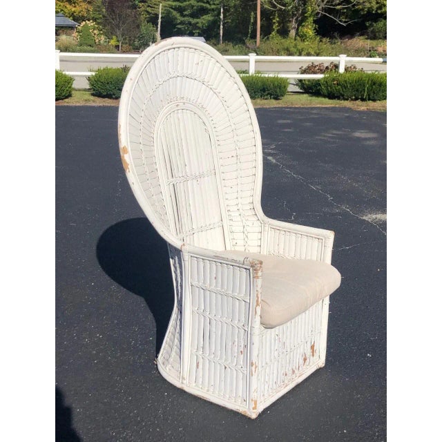 Hollywood Regency 1970s White Split Bamboo Peacock Chair For Sale - Image 3 of 13