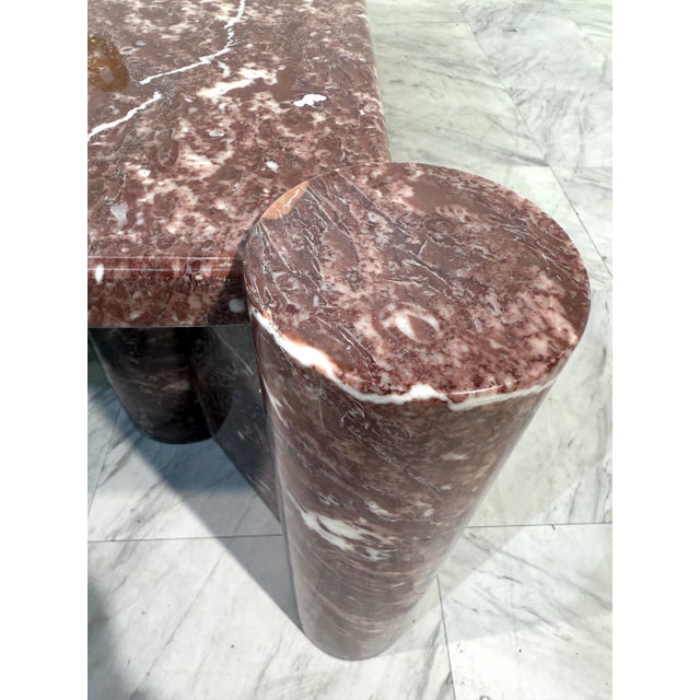 "Jumbo" coffee table Attributed to Gae Aulenti for Knoll, 1970s–80s, crafted from solid Rosso Verona marble with a square...