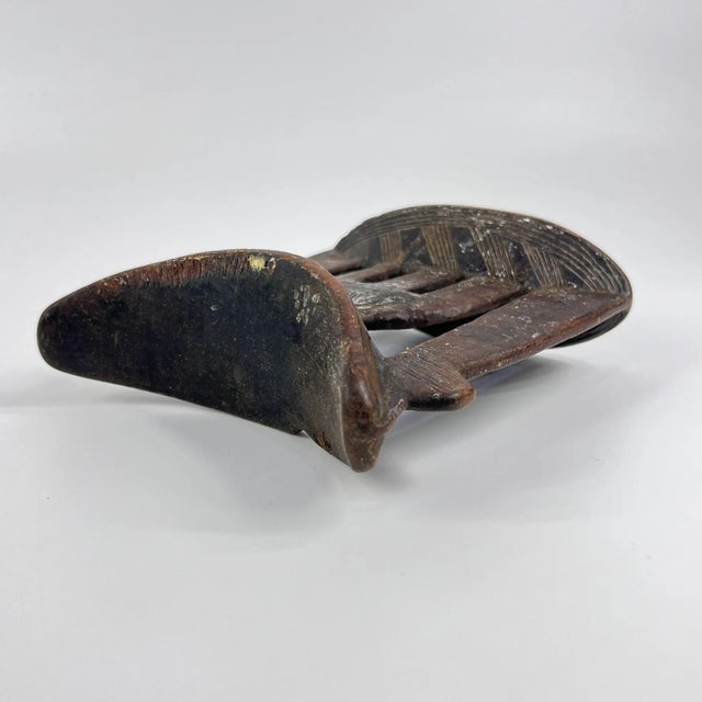 African Early 20th Century Wooden Headrest Ethiopia For Sale - Image 3 of 7