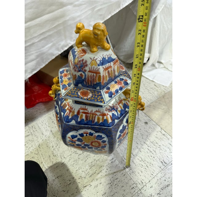 Antique Japanese Imari Vase With Lion Final & Bird Decoration 24in For Sale In Atlanta - Image 6 of 10