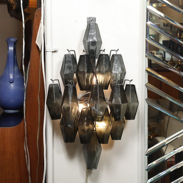 Late 20th Century Pair of Modernist Smoked Gray Murano Glass Diamond-Form Polyhedral Wall Sconces For Sale - Image 5 of 18