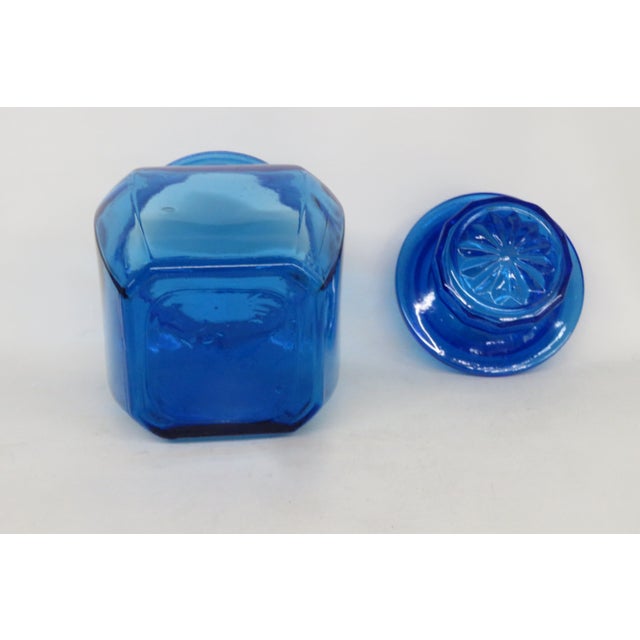 Anchor Hocking Deep Cobalt Blue Glass Apothecary Jar VTG Canister With Lid 4750b For Sale - Image 11 of 14