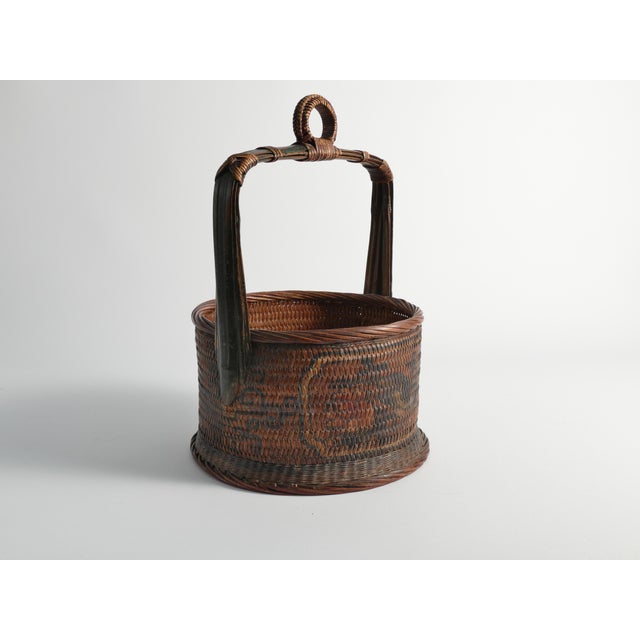 Early 20th Century Chinese Betrothal or Wedding Basket with Peony and Bird Motif For Sale - Image 17 of 18