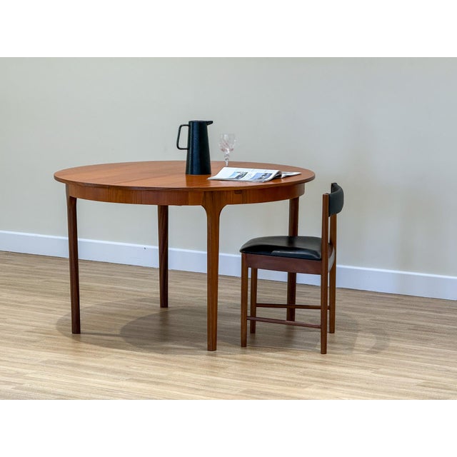 1960s Dunvegan Round Extending Dining Table and Chairs in Teak by Tom Robertson for McIntosh, Scotland, 1960s, Set of 5 For Sale - Image 5 of 16