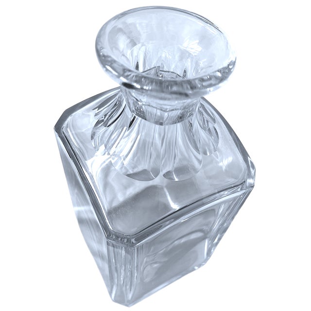 Baccarat Harcourt Pattern Crystal Whiskey Decanter | French Cut Crystal For Sale In Jacksonville, FL - Image 6 of 8