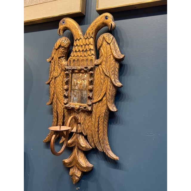19th Century Italian decorative giltwood crest. A very fine accessory that is sure to impress! Circa 1880 14.5w x 26.5h x 9d